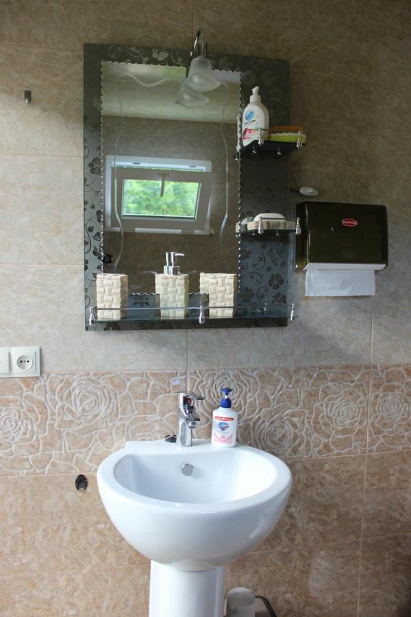 Travel Inn House Mestia • Მოგზაურის Სახლი Bagian luar foto
