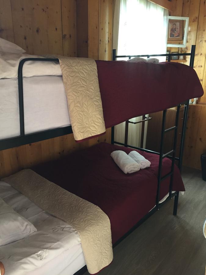 Travel Inn House Mestia • Მოგზაურის Სახლი Bagian luar foto