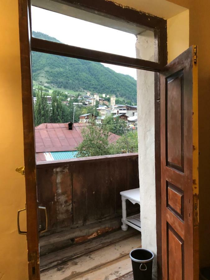 Travel Inn House Mestia • Მოგზაურის Სახლი Bagian luar foto