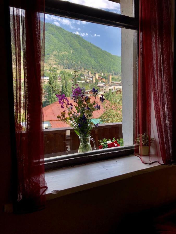 Travel Inn House Mestia • Მოგზაურის Სახლი Bagian luar foto